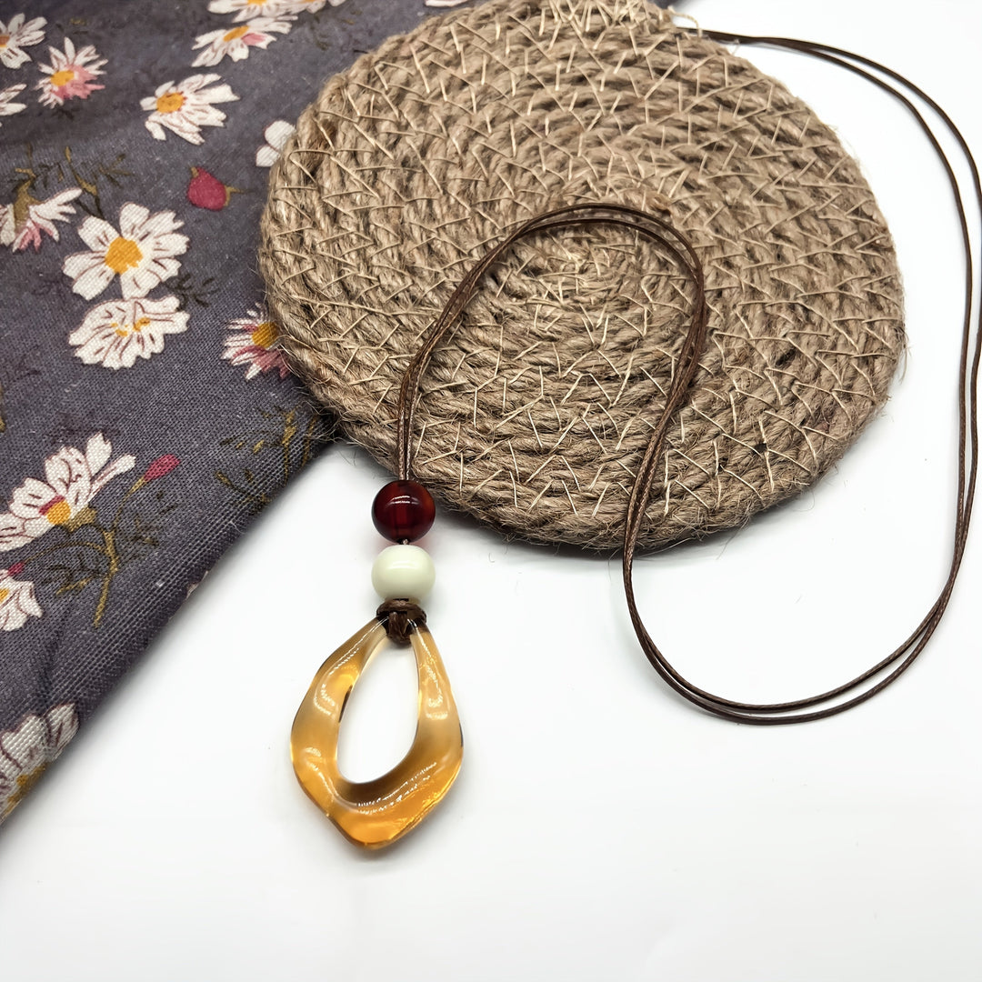 Vintage Irregular Shaped Teardrop Resin Pendant Necklace