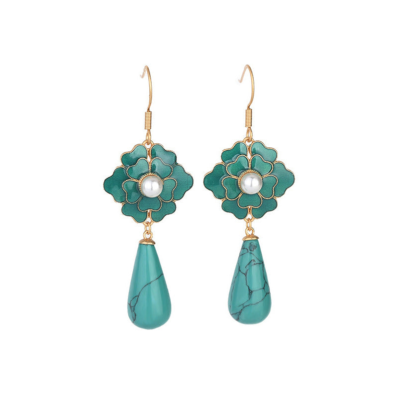 Elegante vintage oorhangers met turkoois bloemmotief en parel