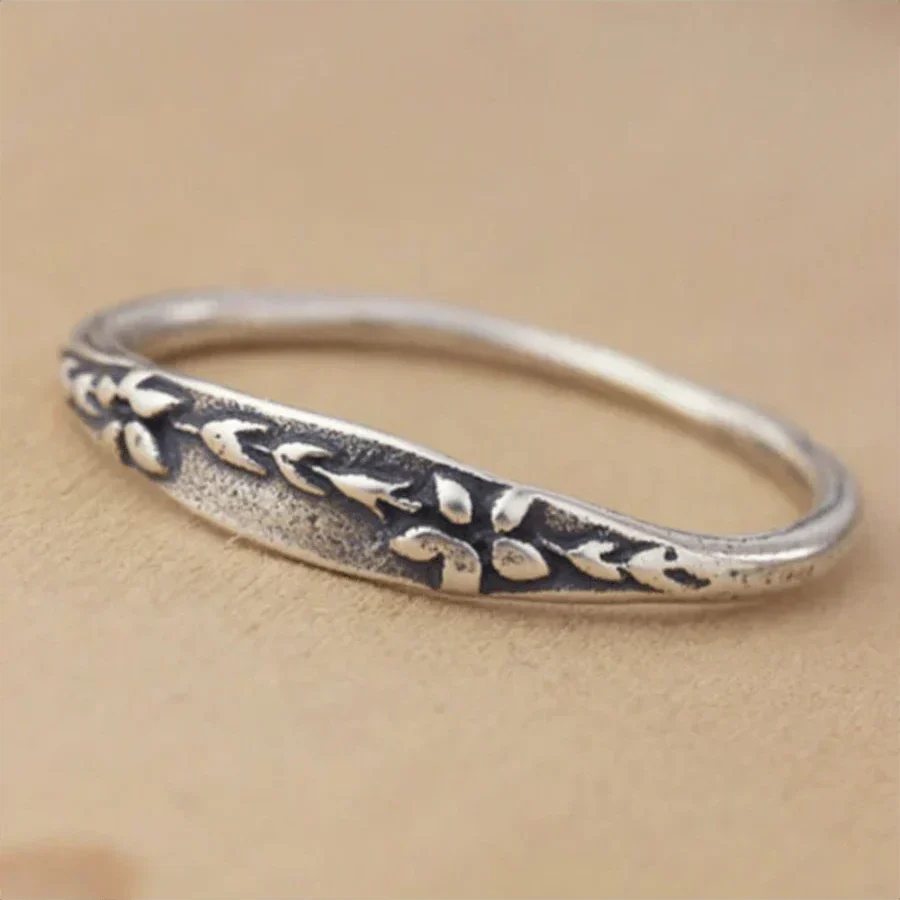 Vintage Carved Plant Flower Decorated Ring