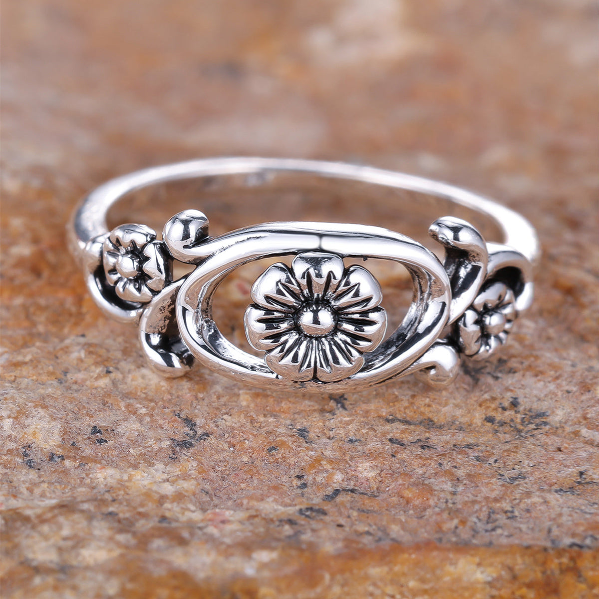 Vintage bohemien verzilverde bloemring