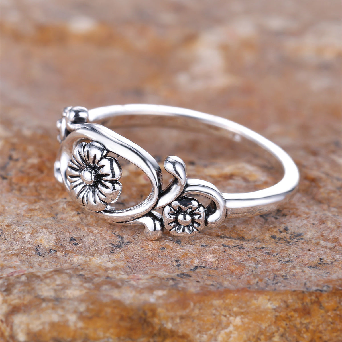 Vintage bohemien verzilverde bloemring