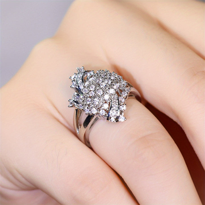 Elegant Sparkling Floral Design Zirconia Diamond Ring