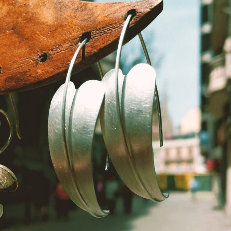 Vintage oorbellen met hartvormig design