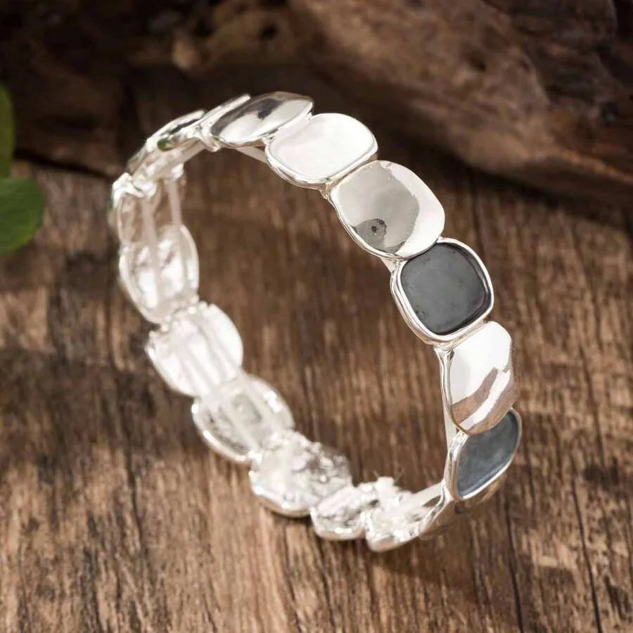 Elegante elastische armband van zinklegering met ovaal glanzend en mat ontwerp