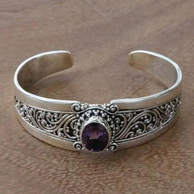 Vintage zilverkleurige open armband met ingelegd kristal