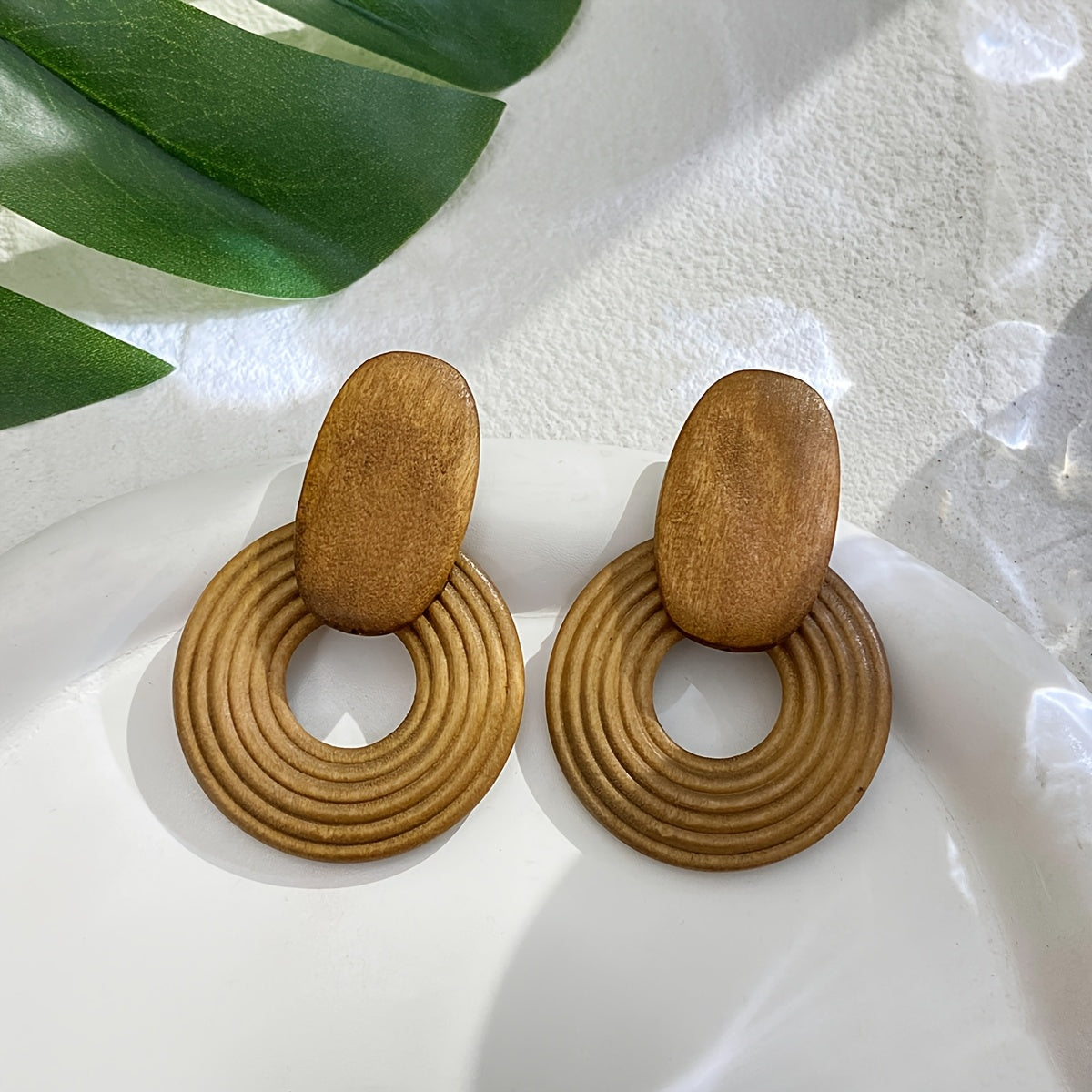 Natuurlijke houten spiraal oorhangers