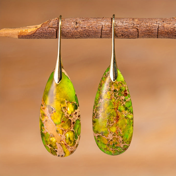 Elegant Natural Stone Grass Green Teardrop Earrings