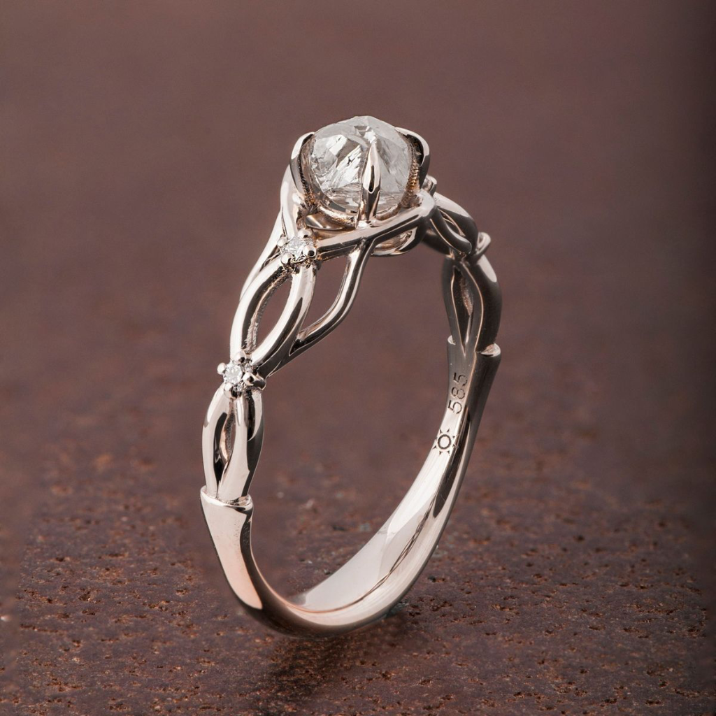Gedraaide rank kroonring