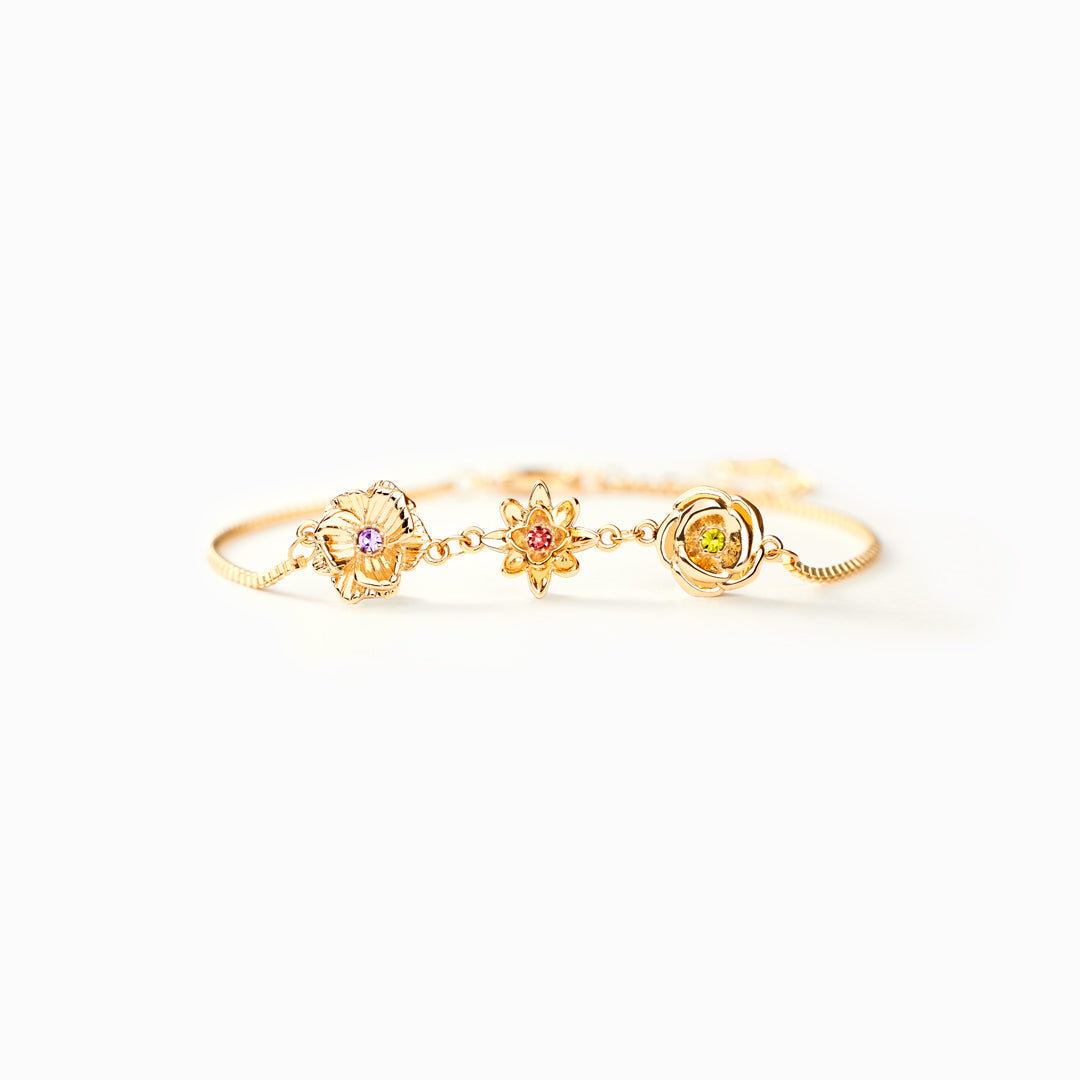 Gepersonaliseerde geboortebloem armband met driedimensionaal bloemendesign