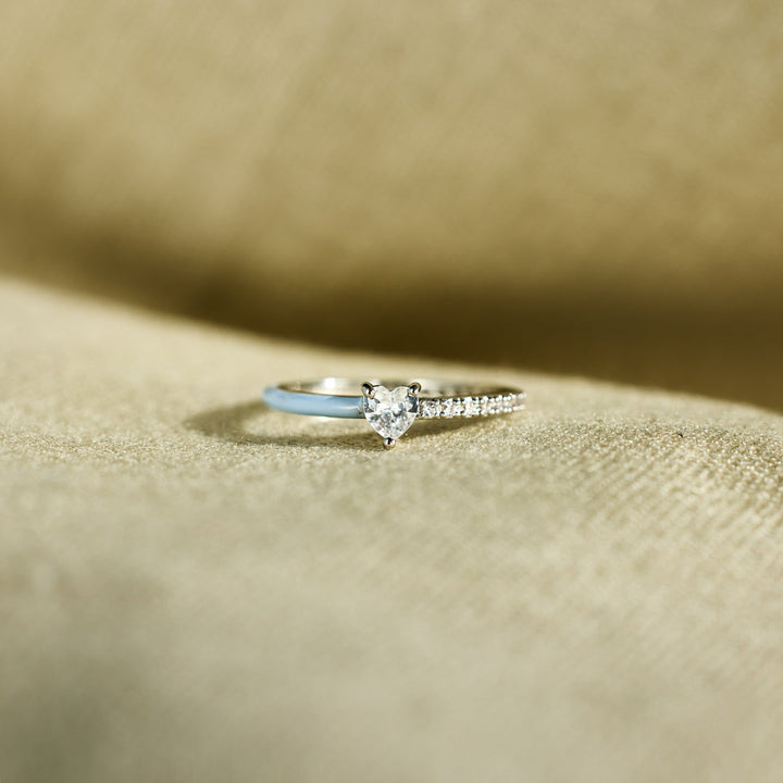Timeless Heart-Cut Half Enamel Ring