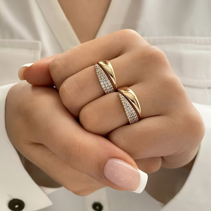 Elegant Pointed Wing Design Inlaid Zirconia Open Ring