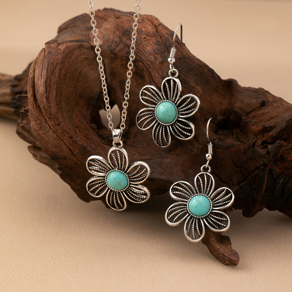Vintage verzilverde ketting- en oorbellenset met turkooizen bloem