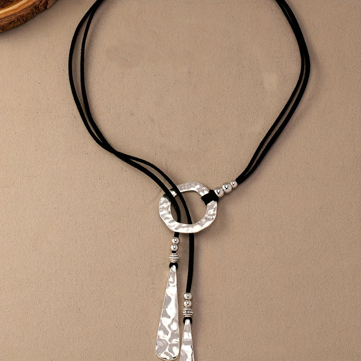 Western Style Hammered Silver Drop Necklace