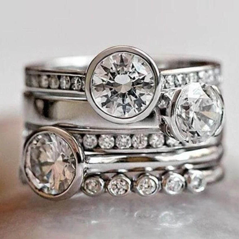 Stijlvolle brede ring met ingelegd zirkonia