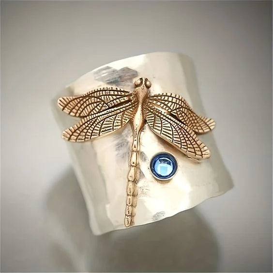 Vintage verzilverde ring met goudkleurige libel