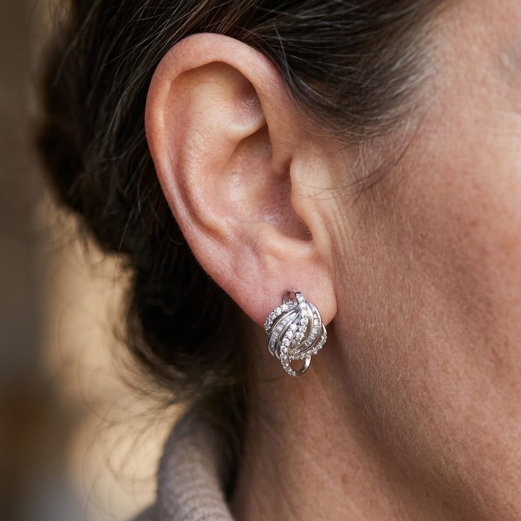 Verweven diamant knoop oorknopjes