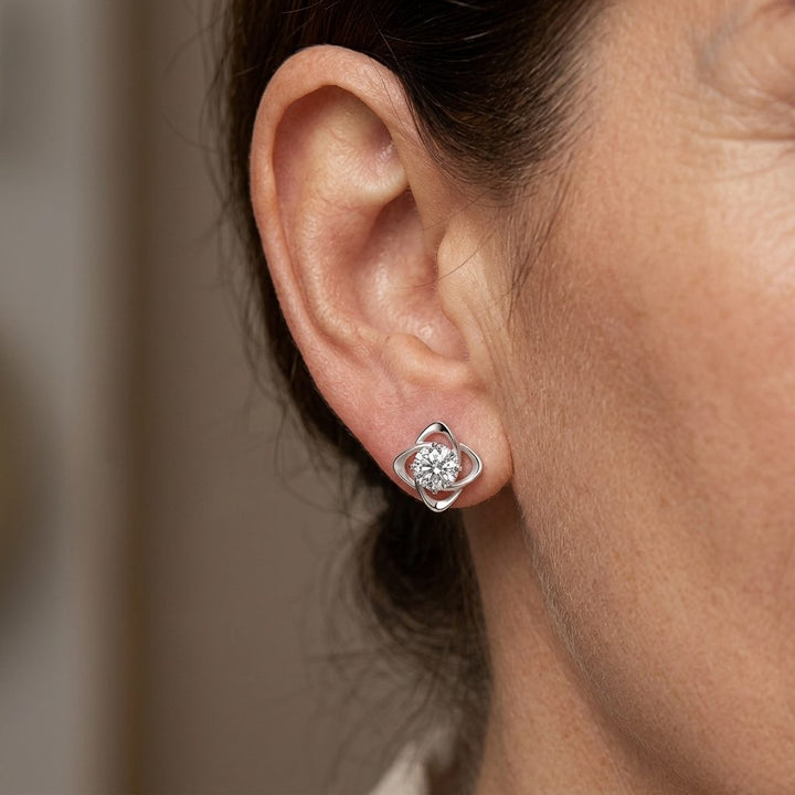 Round Cut Cubic Zirconia Clover Earrings