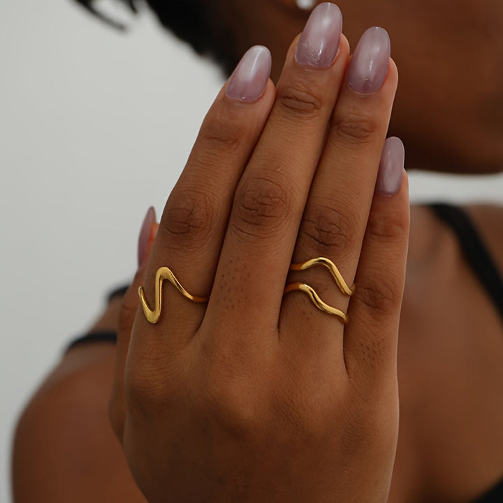 Minimal Design Wave-Style Gold Adjustable Ring Set