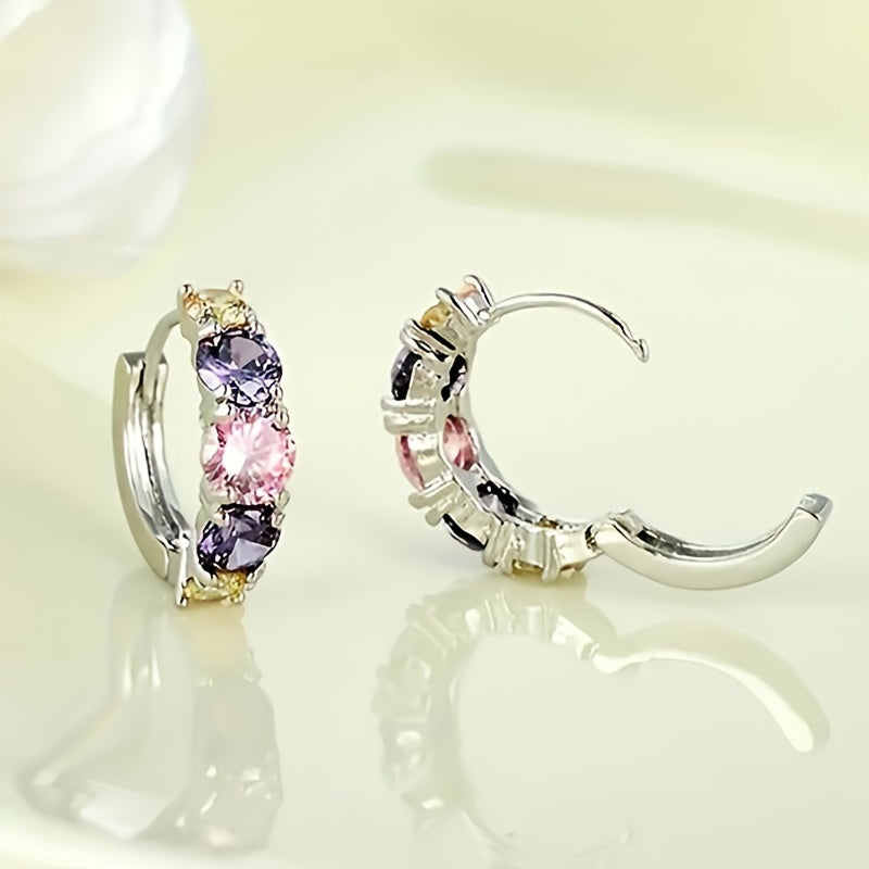 Elegante oorringen met kleurrijke zirkonia in vintage stijl