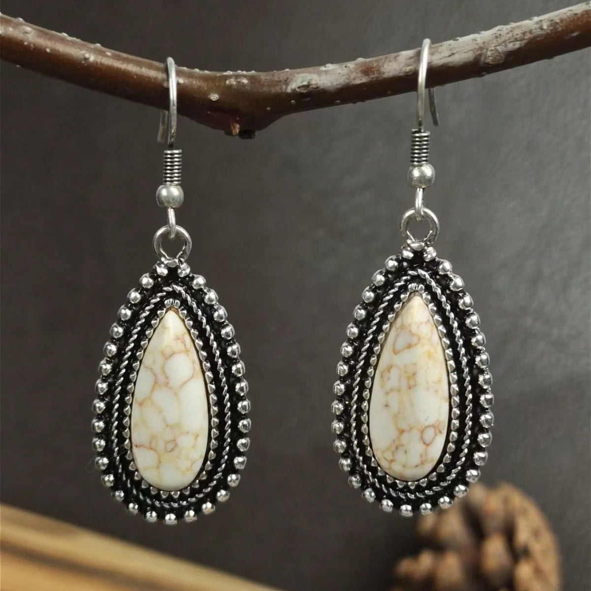 Vintage retro oorbellen met ingelegd turkoois