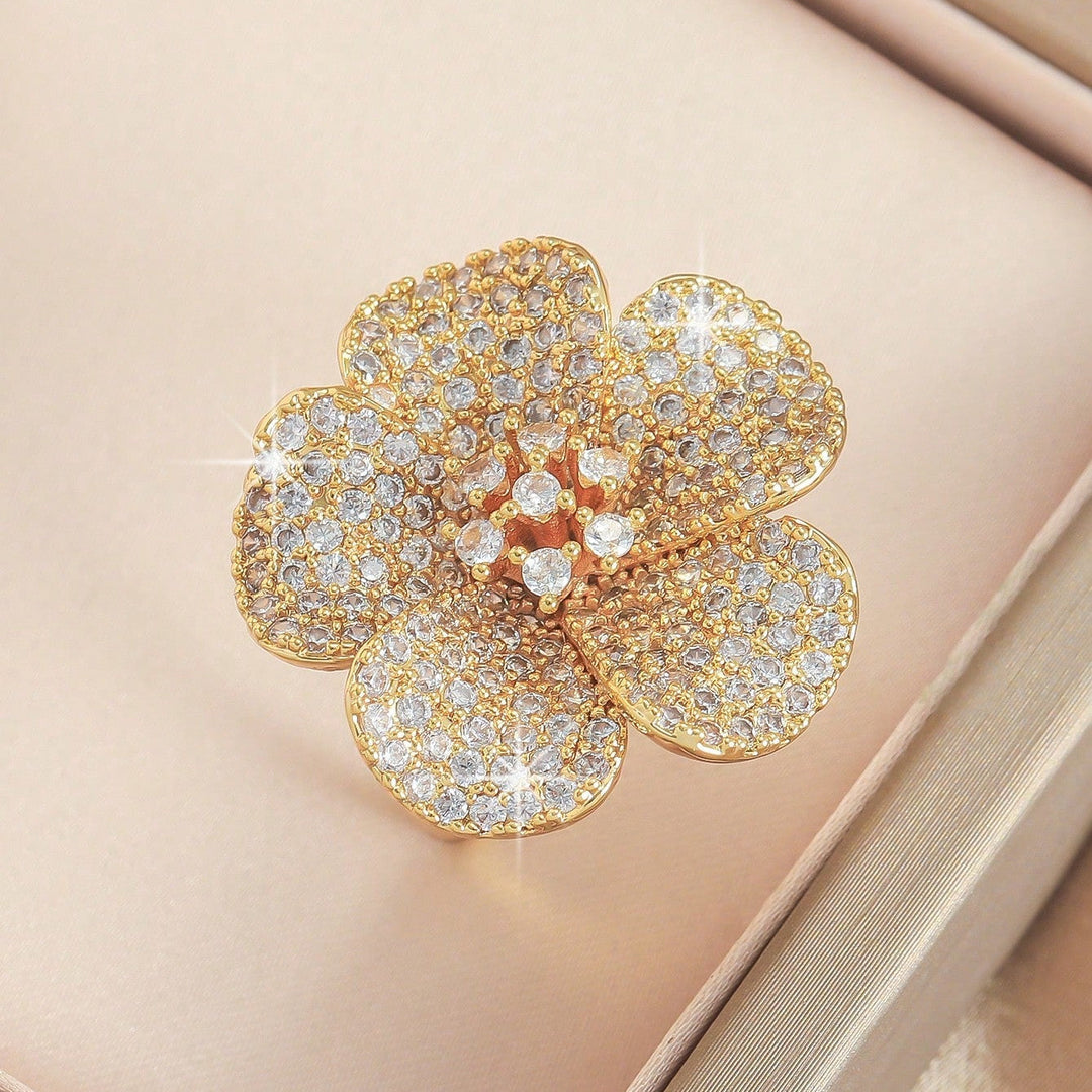 Elegant Vintage Style Silver Plated Floral Diamond Ring