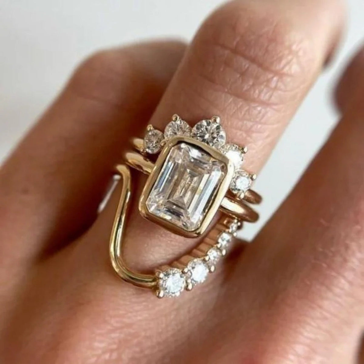 Vintage vergulde stapelring met emerald geslepen zirkonia