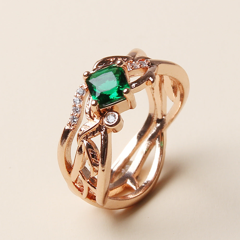 Ronde groene zirkonia oog natuur zilverkleurige ring