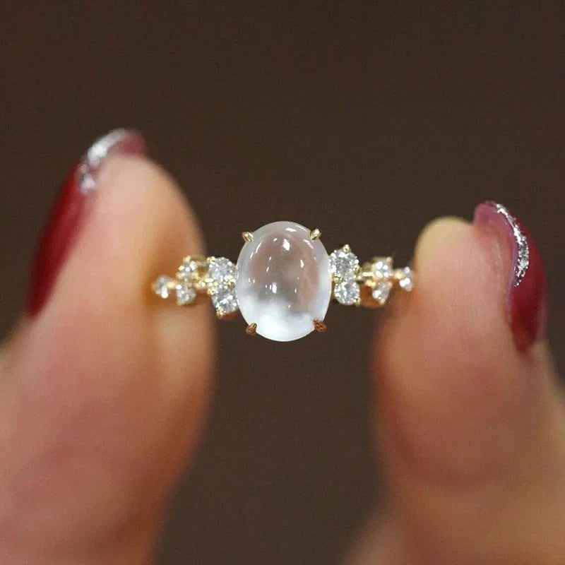 Elegante maansteen diamantring met maanglans
