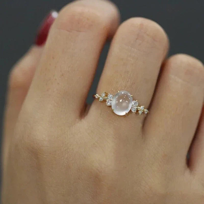 Elegante maansteen diamantring met maanglans