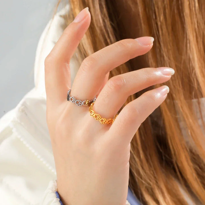 Nevae - Adjustable paw printing ring made of silver and gold