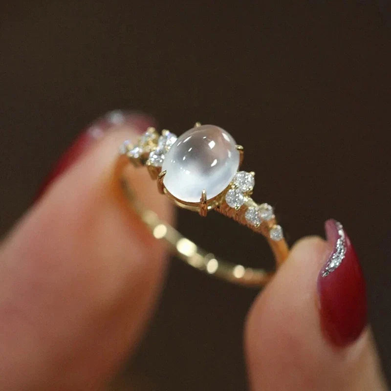 Elegante maansteen diamantring met maanglans