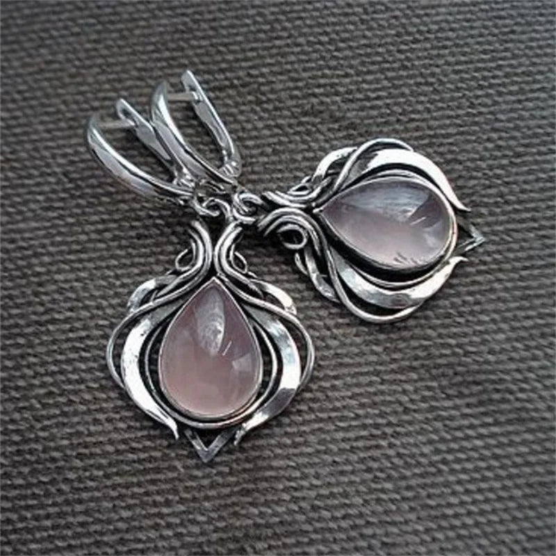 Vintage Victoriaanse druppelvormige oorbellen ingelegd met roze stenen