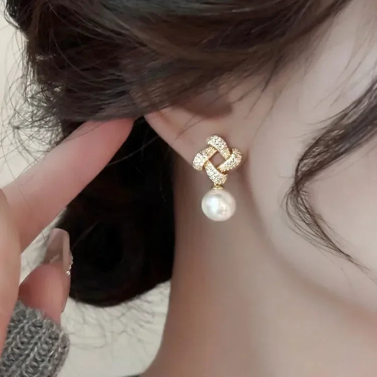 Crystal Link Pearl Drop Earrings