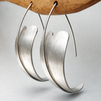 Vintage oorbellen met hartvormig design