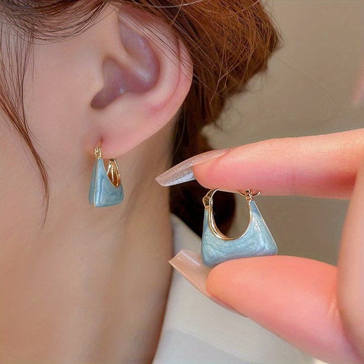 Elegant Retro Style Handbag Design Enamel Hoop Earrings