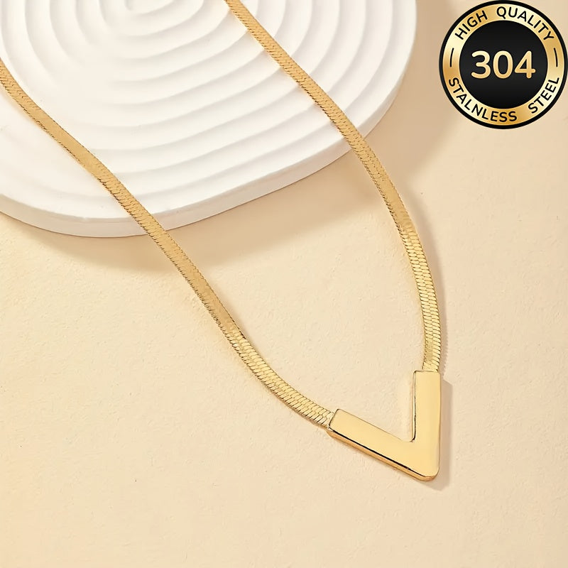 Strakke minimalistische schakelketting met V-vormige hanger