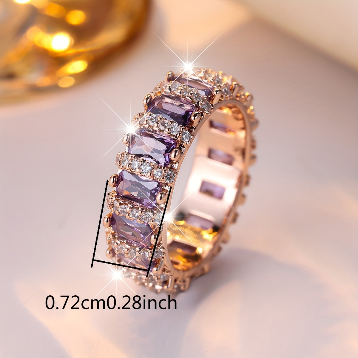 Vintage paleisstijl ring met rondom paarse zirkonia