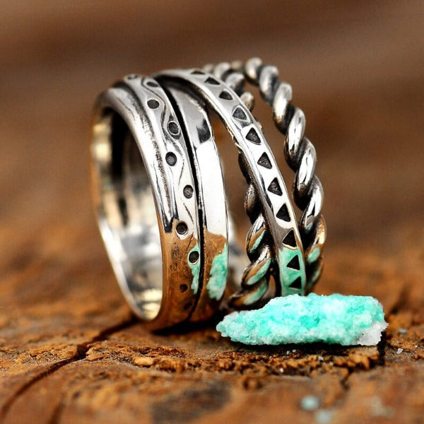 Elegante bohemien zilverkleurige brede ring in Azteekse stijl