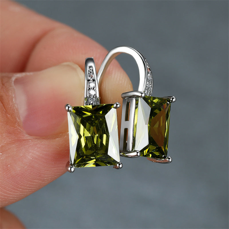 Vintage oorknopjes met rechthoekig geslepen groene zirkonia