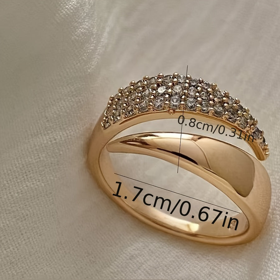 Elegante open ring met puntig vleugelontwerp ingelegd met zirkonia