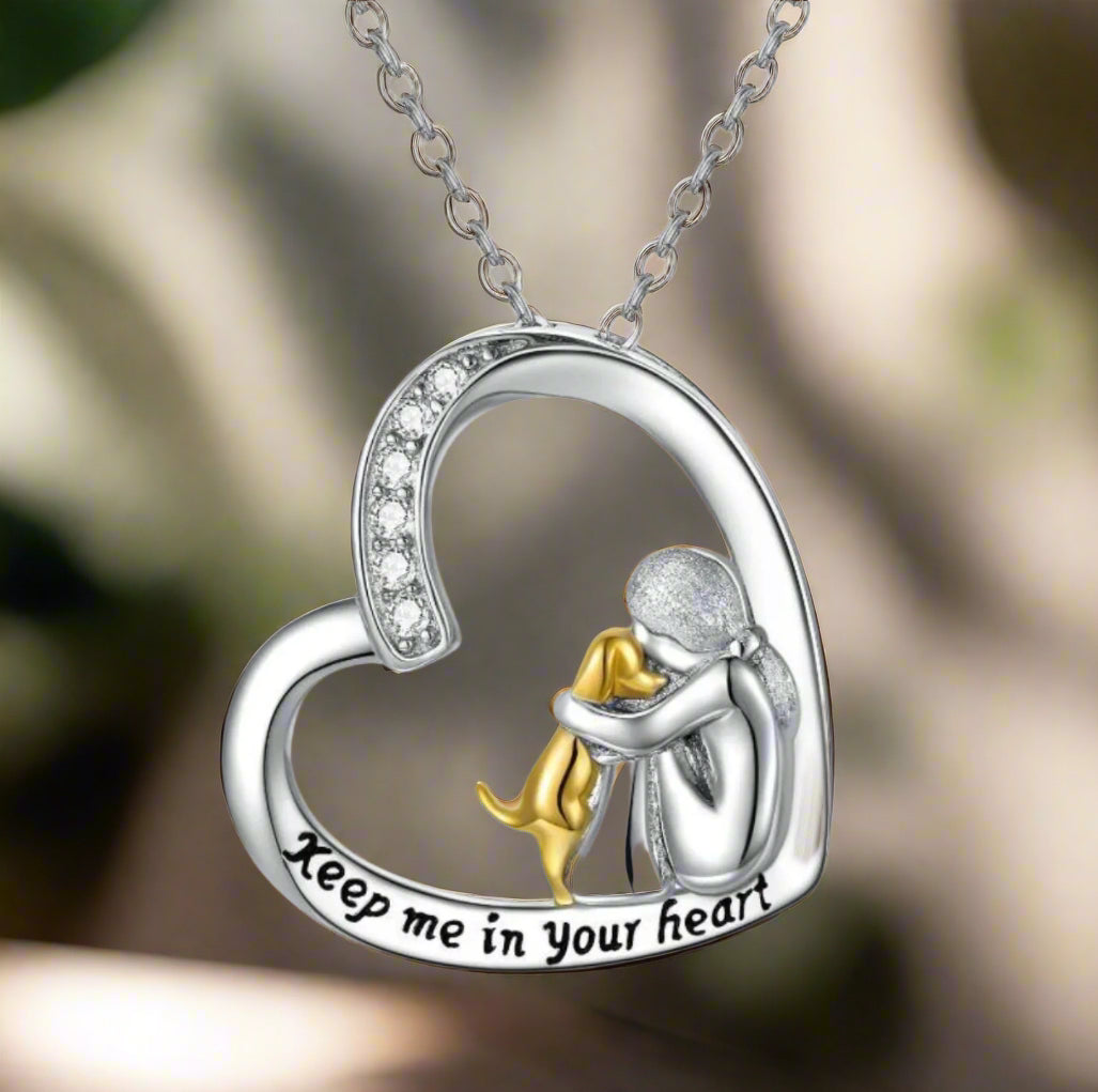 Zilveren hartketting met hond en zirkoniastenen