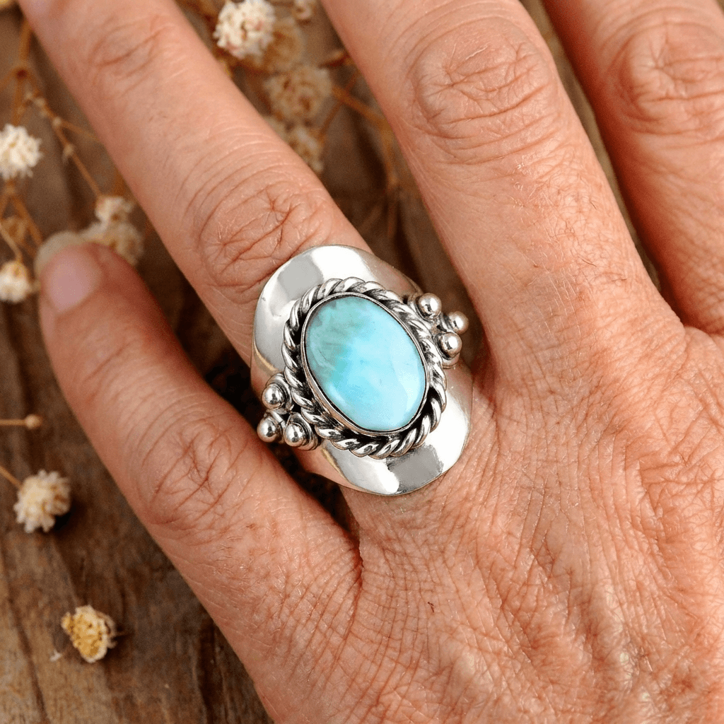 Vintage zilverkleurige boho ring met ovale larimar