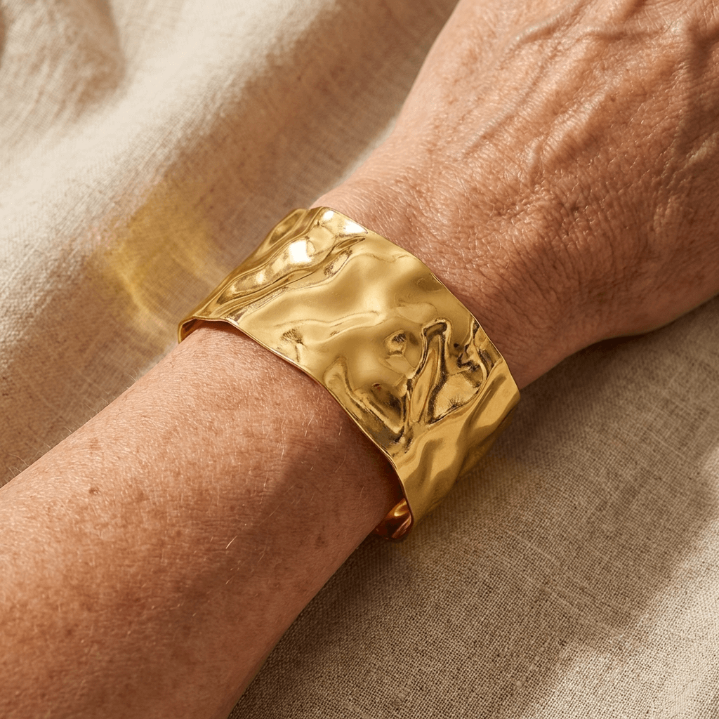 Elegante gepolijste sculpturale brede cuff armband