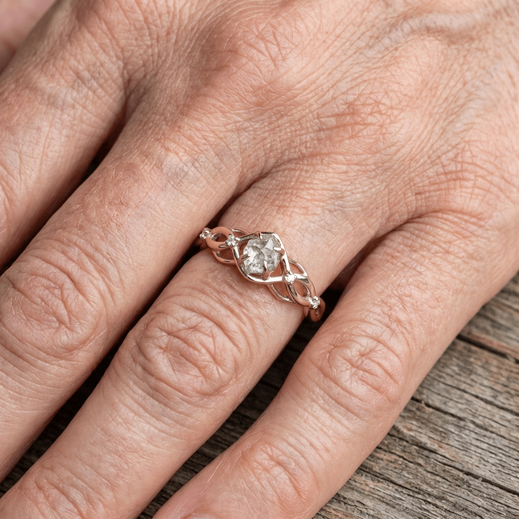 Gedraaide rank kroonring