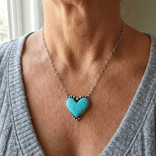 Vintage turkooizen ketting met hartpatroon