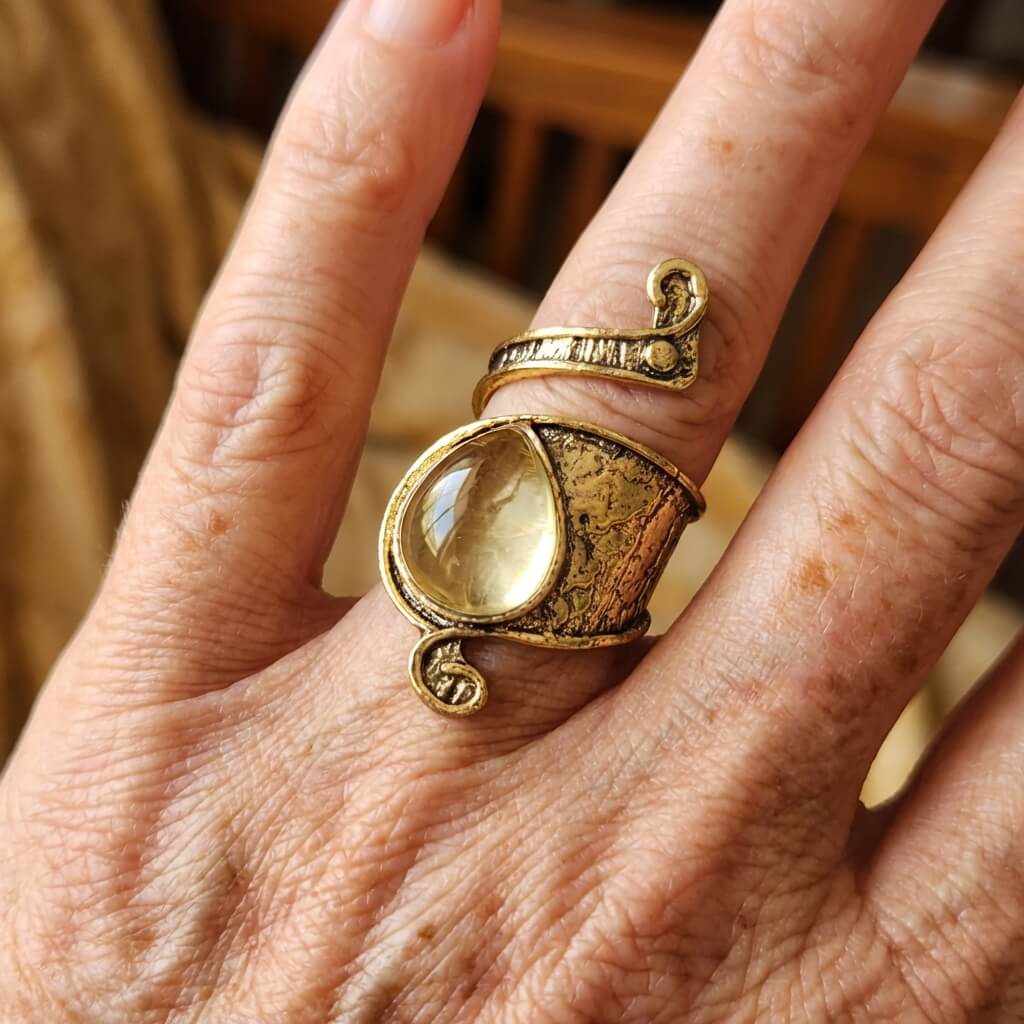 Vintage asymmetrische verstelbare ring van legering met ingelegde edelsteen