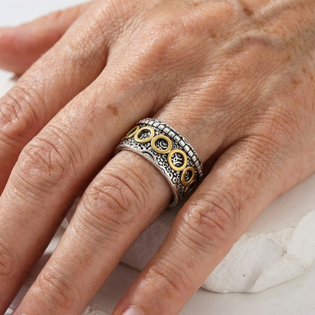Retro tweekleurige koper- en zilverkleurige ring met meerdere cirkels