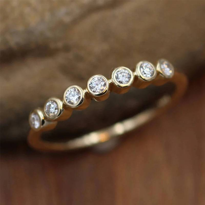 Vintage vergulde ringband met ingelegde zirkonia