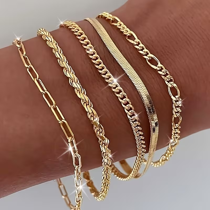 Goudkleurige elegante tennis bolletjesketting armband