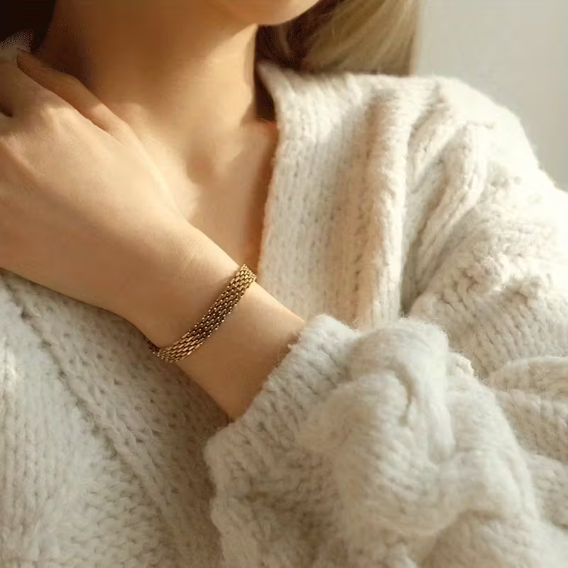 Goudkleurige elegante mesh armband